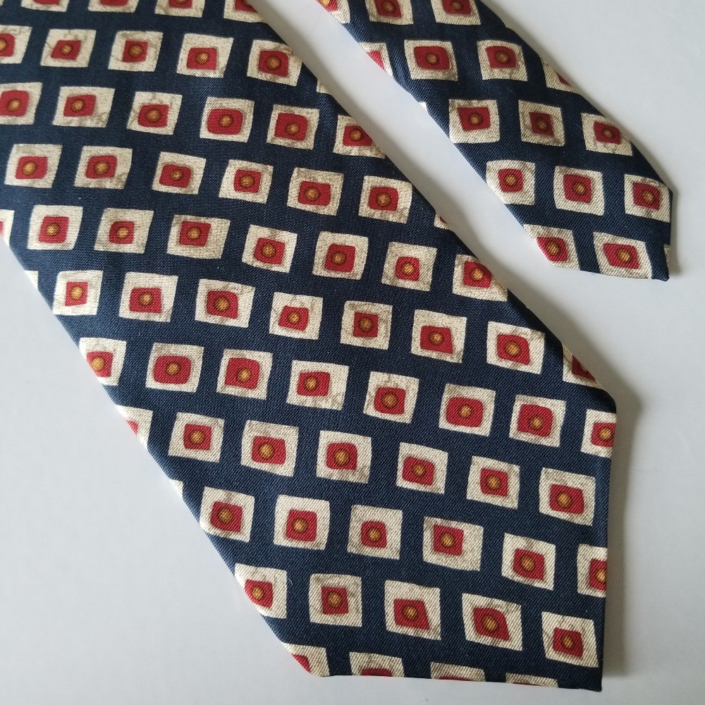 Kenneth Cole Men's 100% Silk Tie